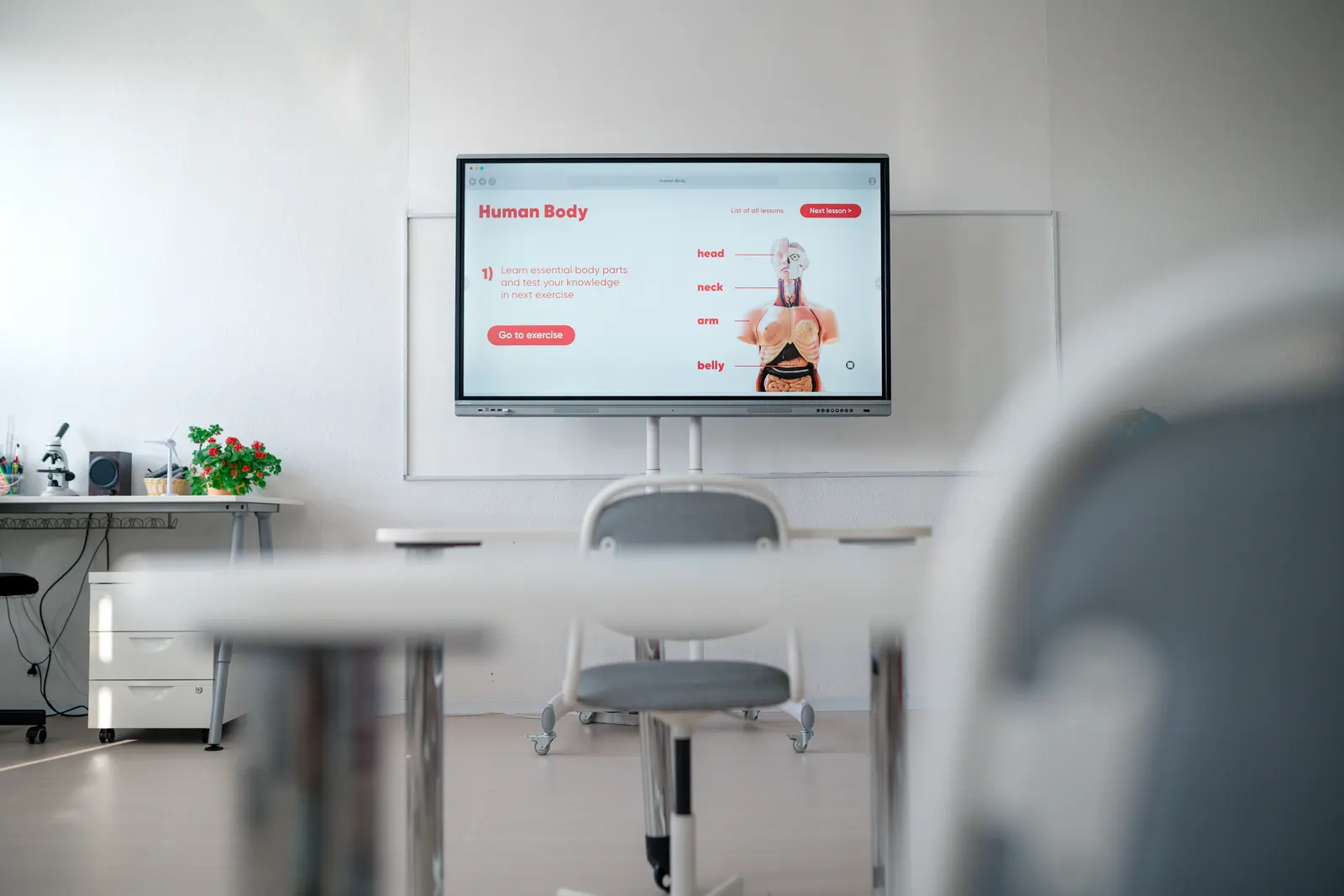 Pantalla mostrando contenido sanitario sobre el cuerpo humano